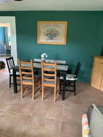 Hofesh Apartment Altdorf  Bagian luar foto